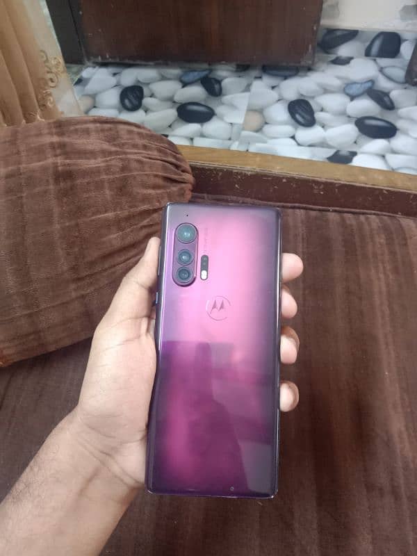 MOTO EDGE PLUS 2