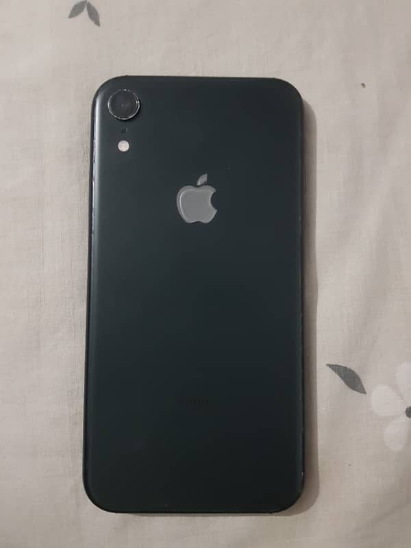 iPhone Xʀ 0
