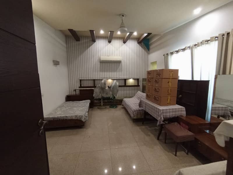 1Kanal Styilsh out new l House Available For Sale DHA Phase 3 Nera Y block 7