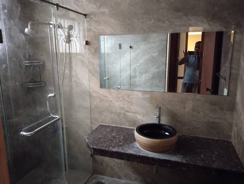 1Kanal Styilsh out new l House Available For Sale DHA Phase 3 Nera Y block 14