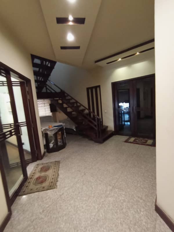 1Kanal Styilsh out new l House Available For Sale DHA Phase 3 Nera Y block 24