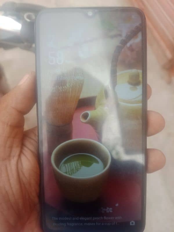 oppo f11 8/256 ok box and charger sath hai 1