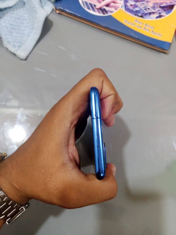 Samsung galaxy s20+ non pata with box 1