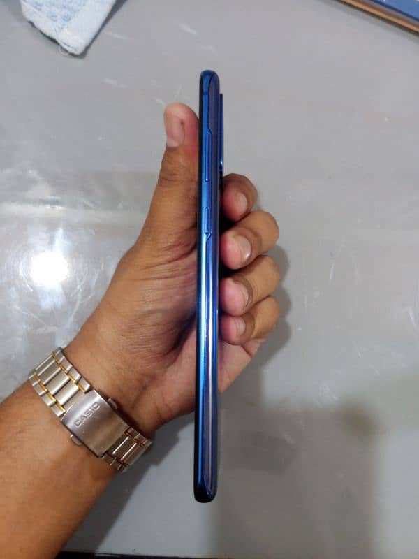 Samsung galaxy s20+ non pata with box 4