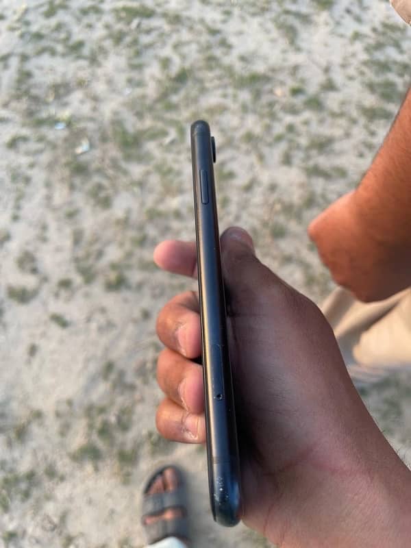 iphone xr 1