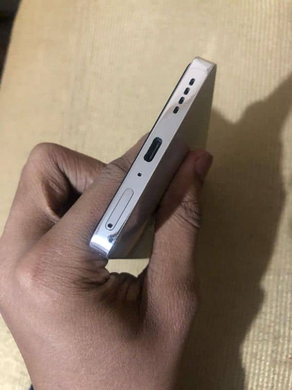 Infinix Note 40 | 256GB ROM - 8+8GB RAM | Titan Gold Color 2