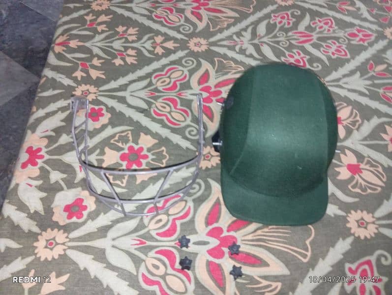 best helmet for beginners a hard ball light waited and good 3