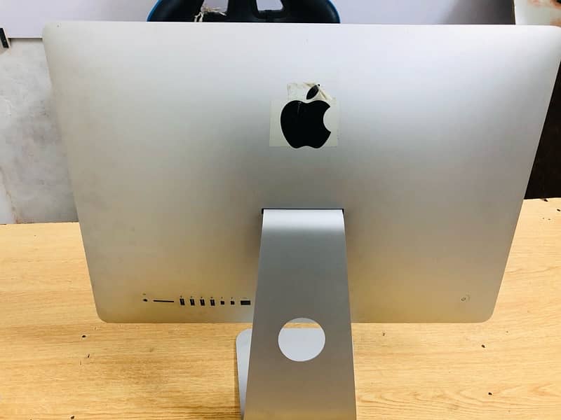 iMac 2013 21inch 1