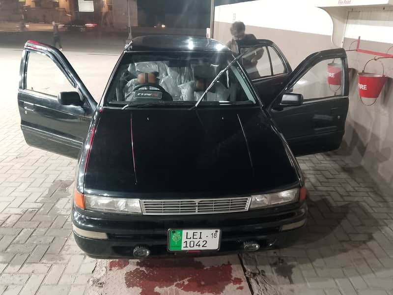 Mitsubishi Lancer 1989 with Mitsubishi origina 1