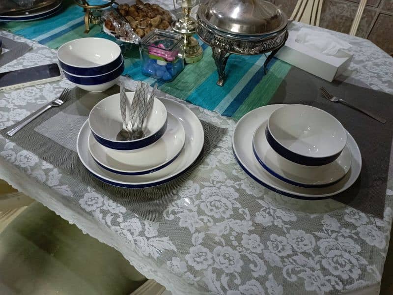 18 piece dinner set, stoneware 0