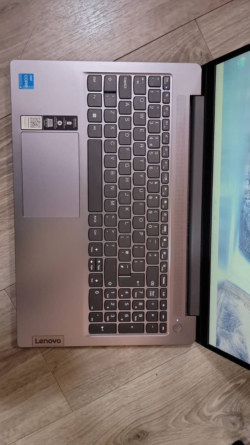 LENOVO IdeaPad Slim 3 15IRU8 (13th Generation) 15.6" FHD LAPTOP 0