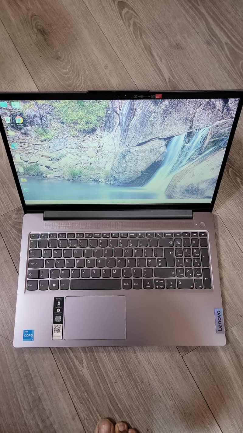 LENOVO IdeaPad Slim 3 15IRU8 (13th Generation) 15.6" FHD LAPTOP 4