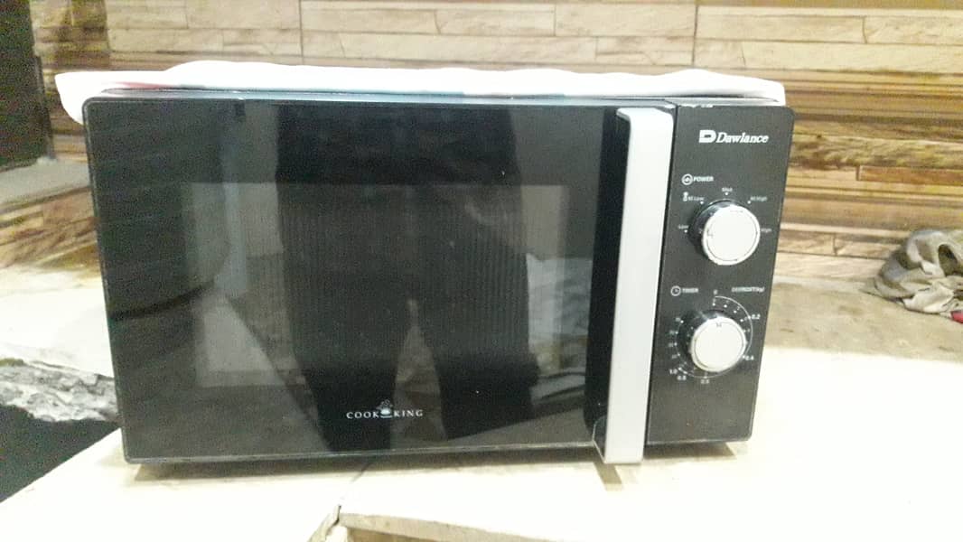 Dawlance Microwave Oven in Best Running Condition 0