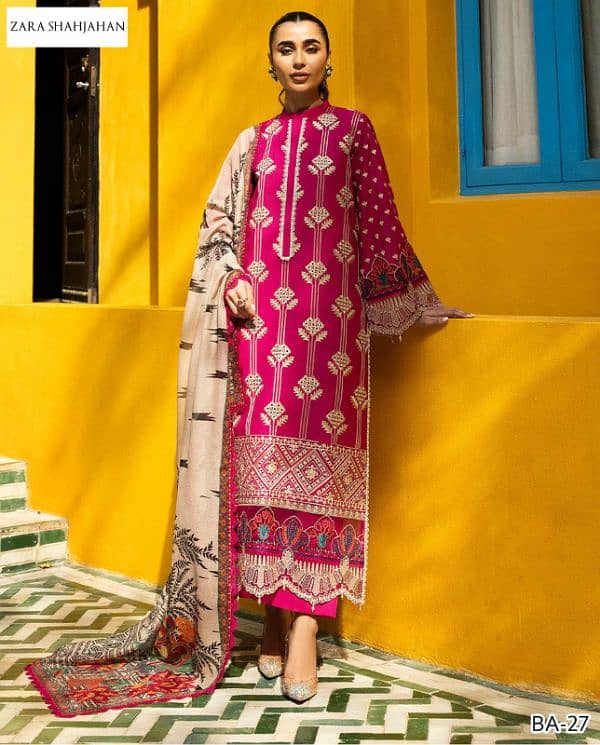 LADIES ALL KINDS OF SUITS ARE AVAILABLE UNSTICHED WATTSAPP:03274057758 2