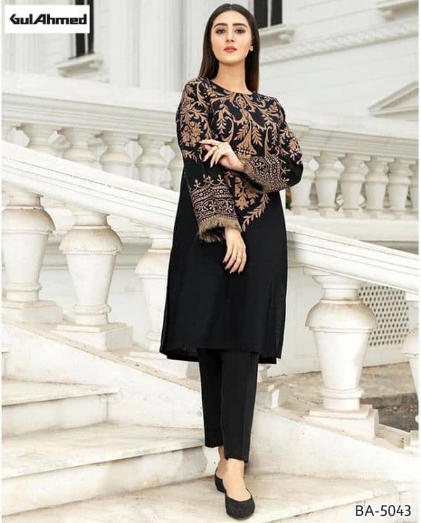 LADIES ALL KINDS OF SUITS ARE AVAILABLE UNSTICHED WATTSAPP:03274057758 5