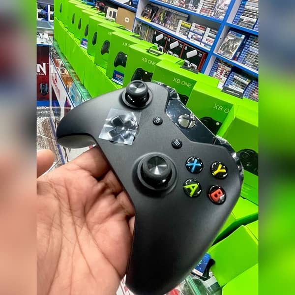 X Box One Controller 3