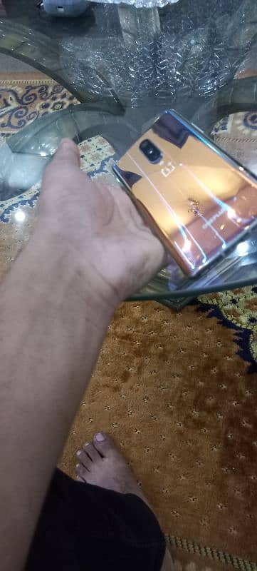 One plus 8 . . 12+7gb ram 256 memory . . . Snapdragon 3