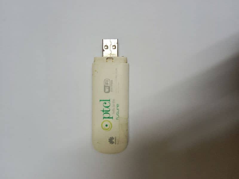 Ptcl broadband/wireless/device/USB/sim/hotspot/wifi Evo Wingle 3g 9.3 2