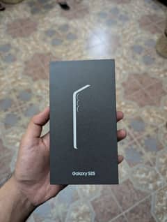 Samsung Galaxy S25 526/12 UK Model Dual Sim Box Packed