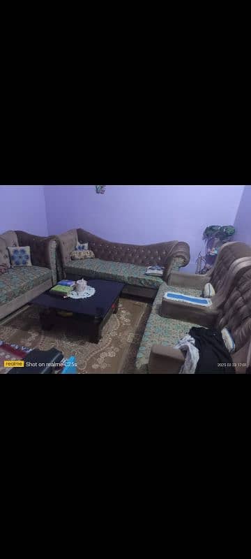 Sofa set with table 0