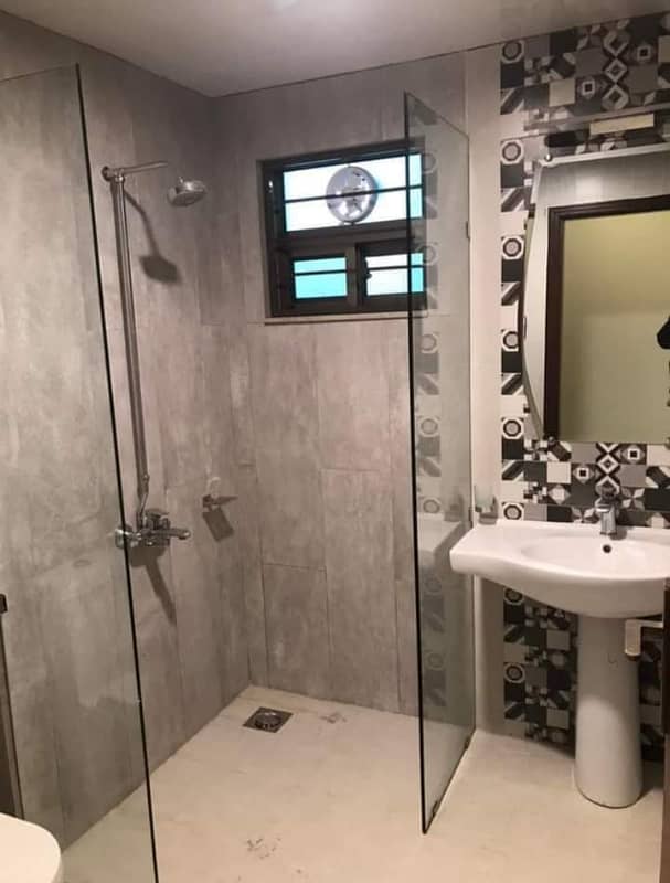 Brend New Apartment Available For Rent In Askari 11 Sec-D Lahore 30