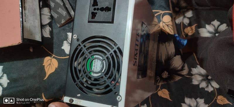 simtek mppt solar charge controller 1