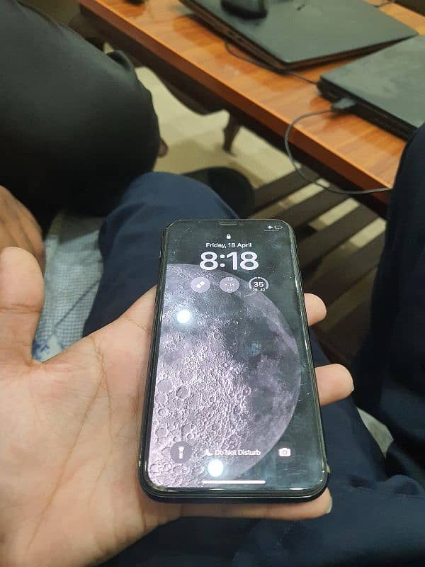 iphone 11 pro non pta jv 64 gb 10/10 confdition 2