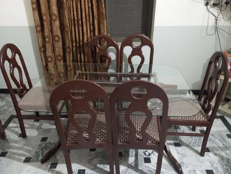 GLASS DINING TABLE GOOD CONDITION 2