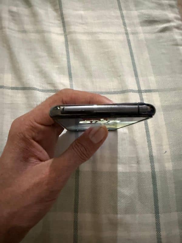 Iphone 11 pro 512 gb Pta approved 6
