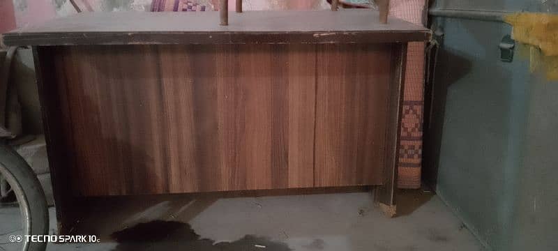 Office Table at reasonable price 0
