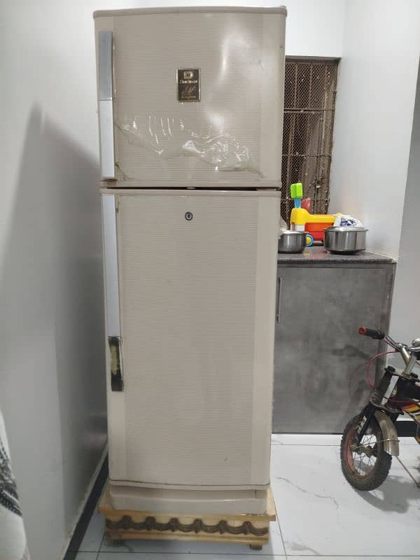 Dawlance 9144 fridge with choki and stabilizer 1
