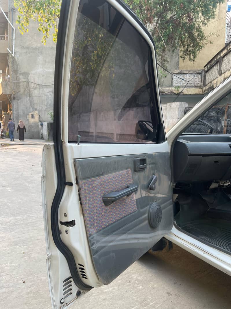Suzuki Mehran VXR 2017 12