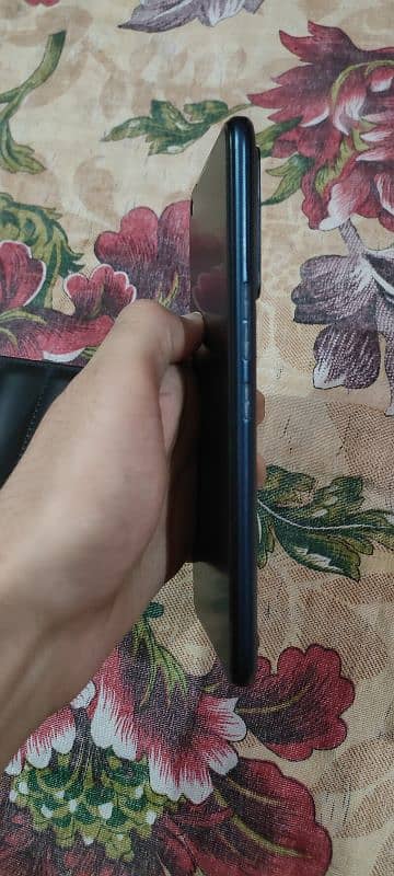 Tecno camon 17 6/128gb 3