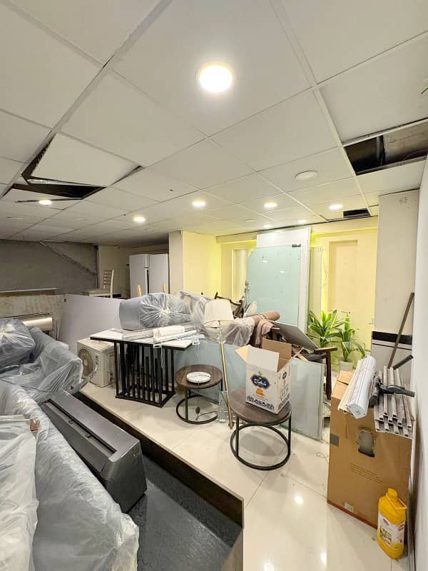 Fitted Office On First Floor Near KFC For Rent F-6 Markaz, Islamabad 2