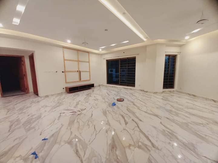 Top floor available for sale in Askari 11 sec-D Lahore 11