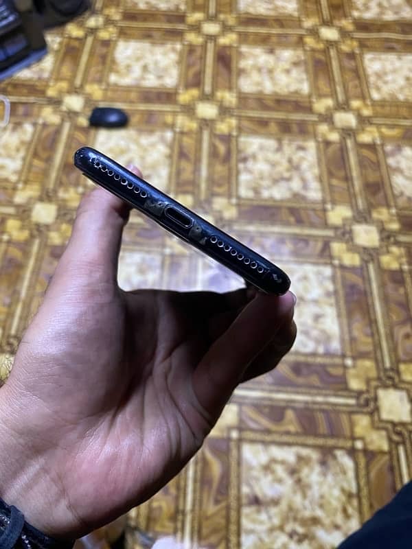 iphone 7plus 128gb pta approve 3