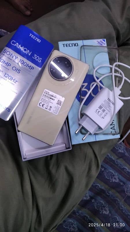 Tecno Camon 30s brand new Lush Condition 5