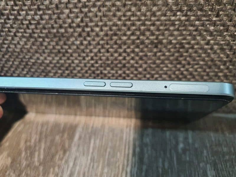 Oppo F21 pro 5g - 10/10 condition 2