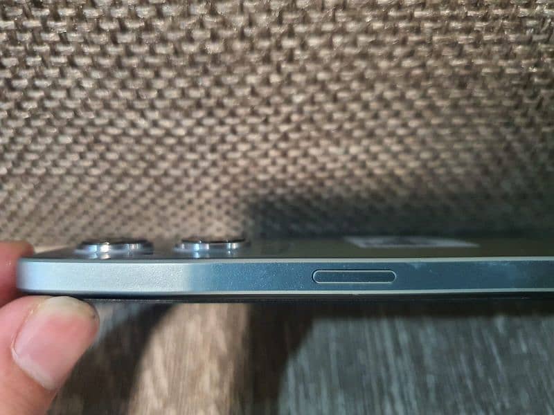 Oppo F21 pro 5g - 10/10 condition 3