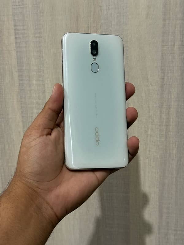 oppo f11 8gb 256gb all ok Exchange possible 0