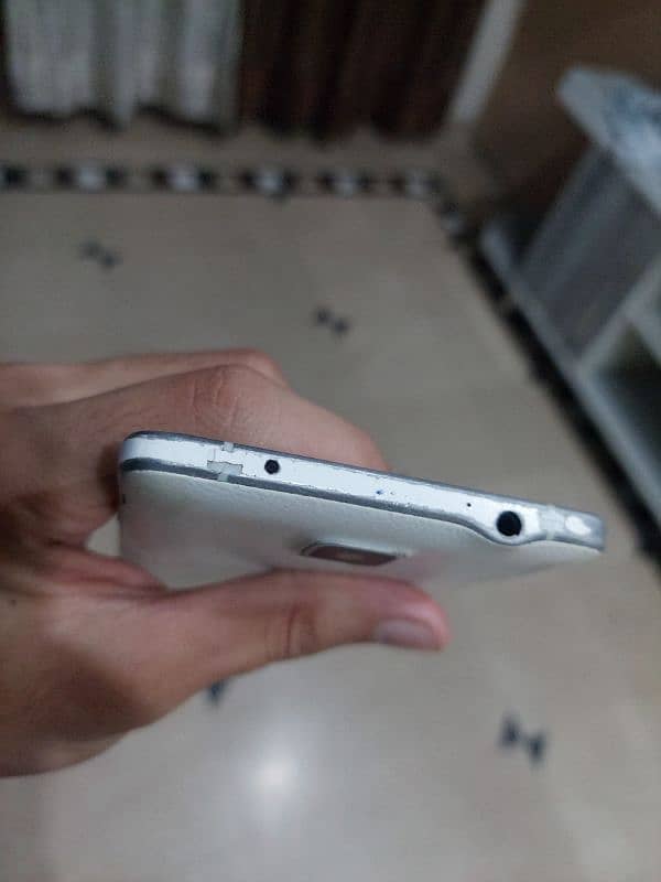 Samsung galaxy note 4 with box and charger 5