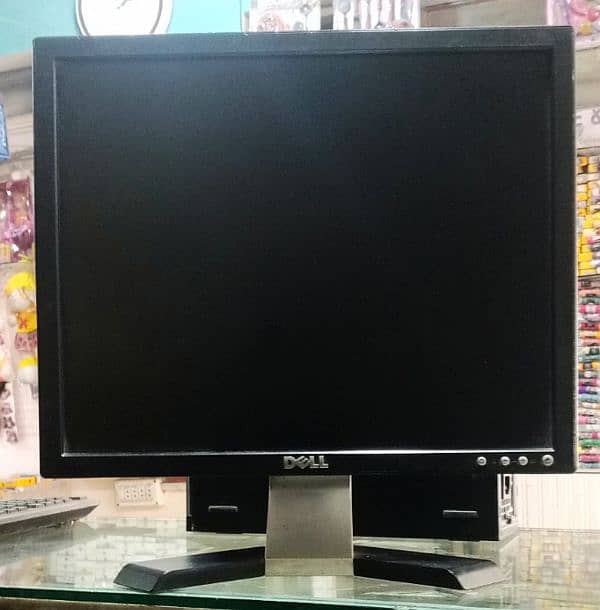 optiplex 790 core i5 2nd gen with 17 inches screen, keyboard and mouse 2