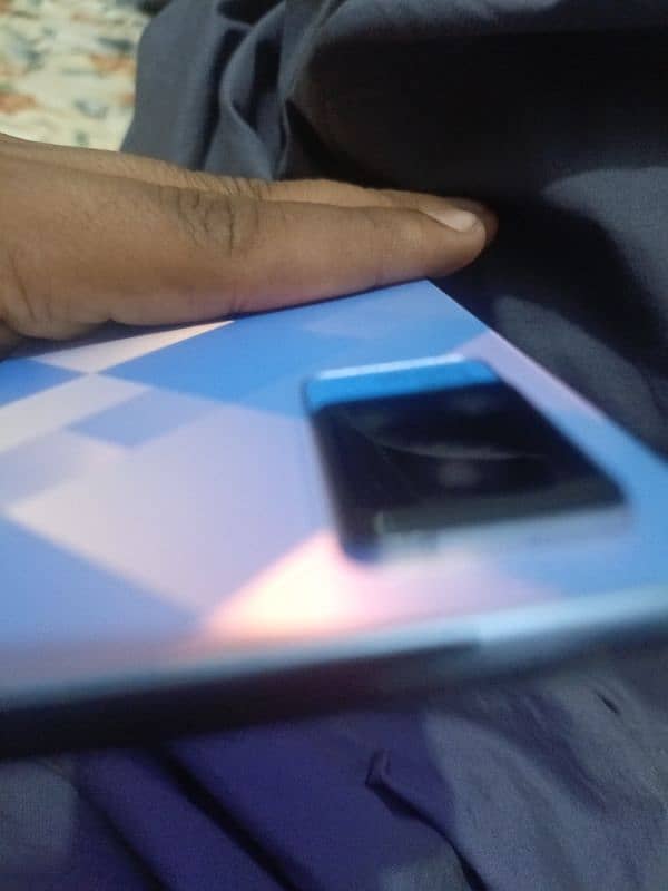 v20 e oringinal charger without box 3