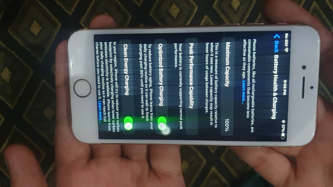 Apple iPhone 8 0