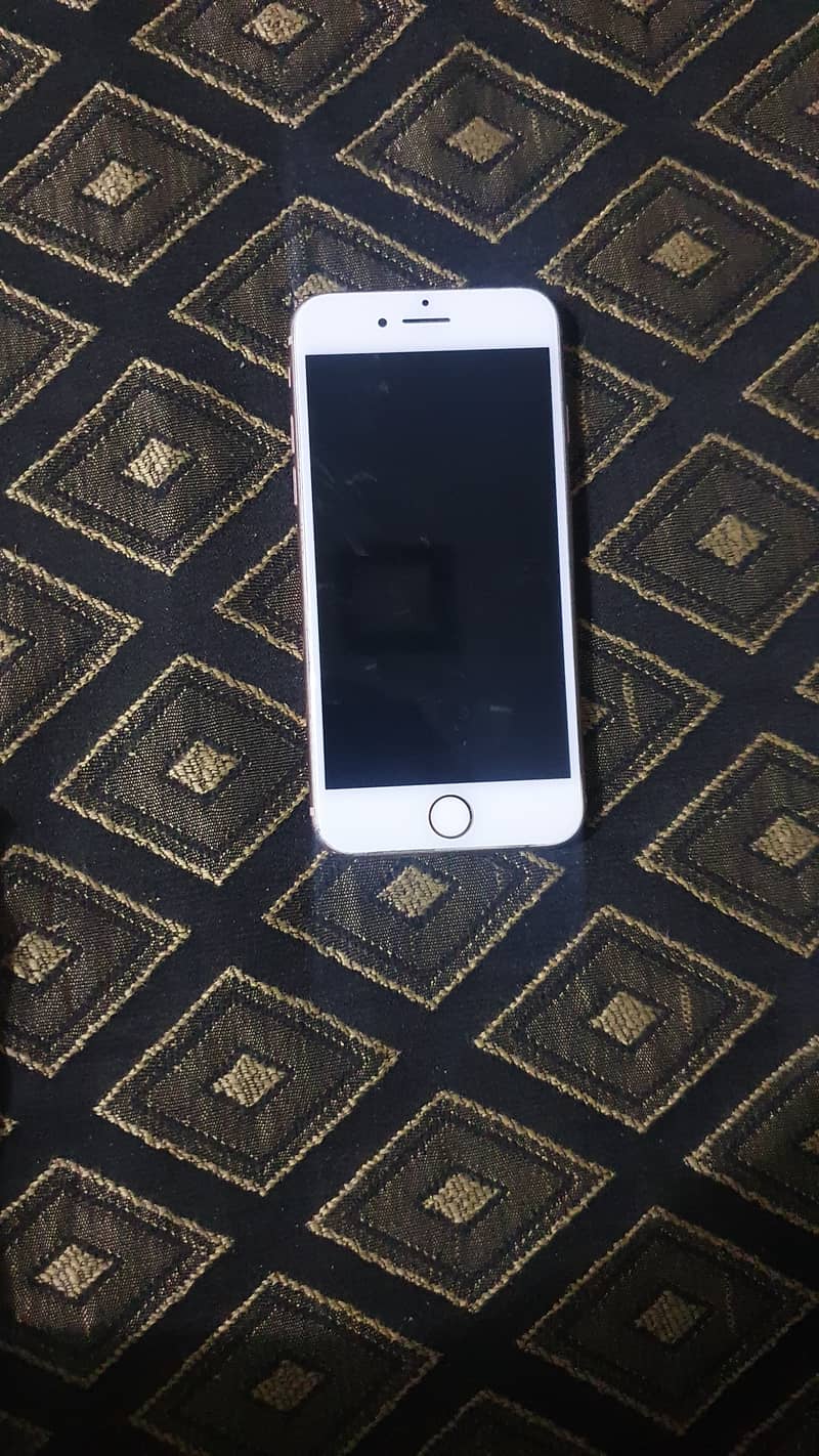 Apple iPhone 8 6