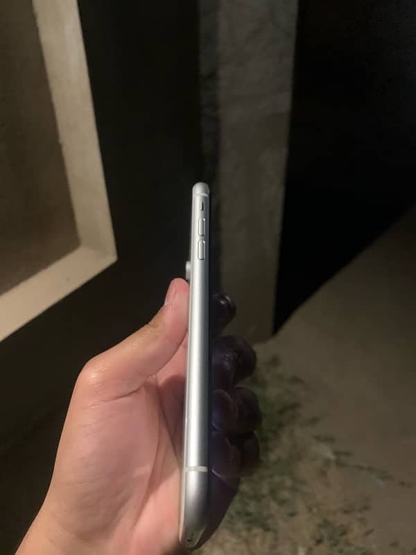 IPhone XR 3