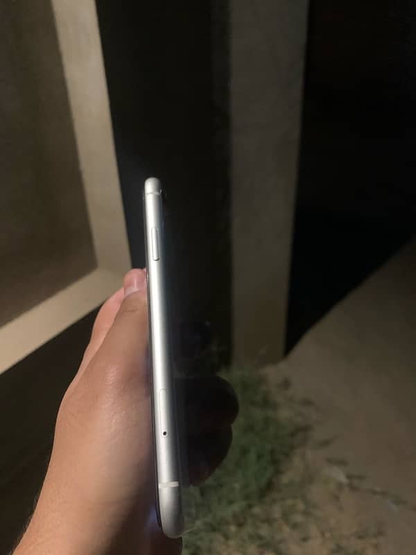 IPhone XR 5
