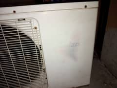 Dawlance 1.5 ton split Ac