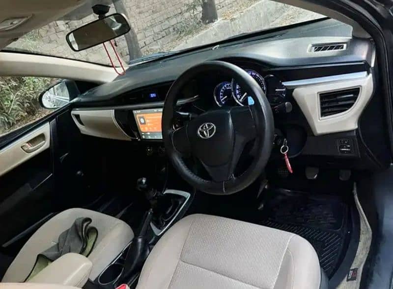 Toyota Corolla XLI 2017 10