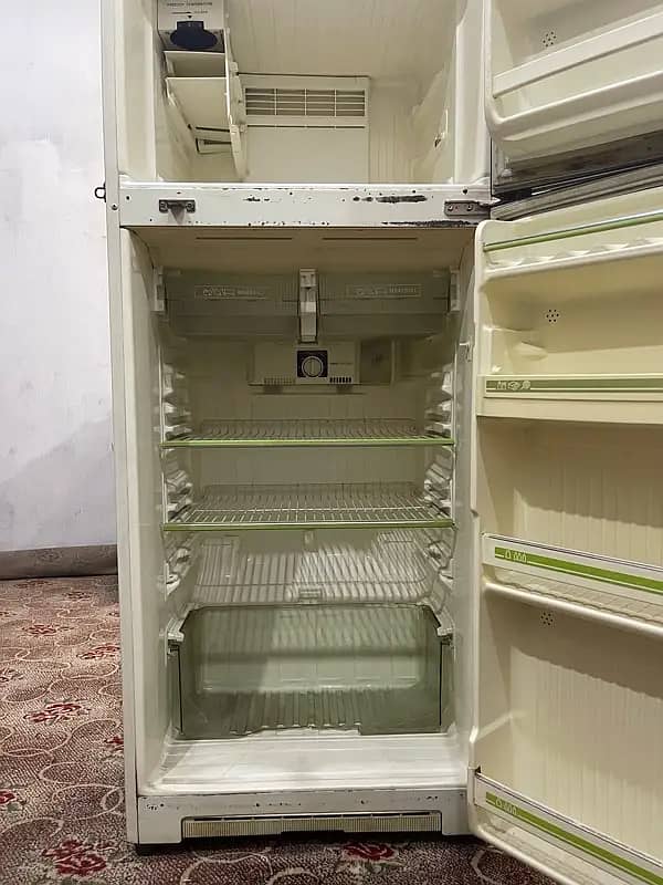 Frige for Sale 2 Door in good condition 0